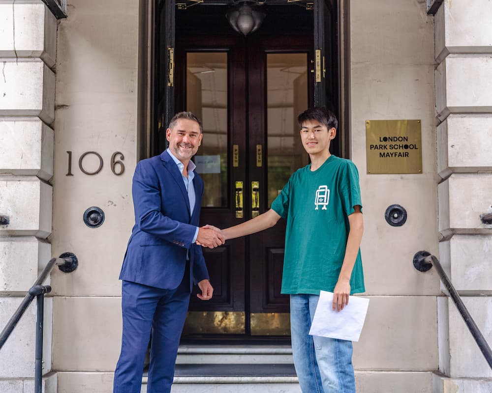 Smaller Schools, Big Results – First GCSEs for Pioneering Hybrid Learning Model